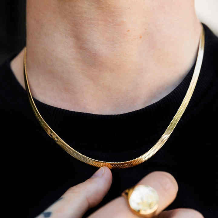 Elegant Herringbone Snake Chain Necklace™