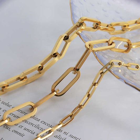 Elegant 18k Gold Paperclip Necklace™