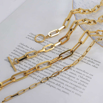 Elegant 18k Gold Paperclip Necklace™